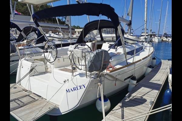Sun Odyssey 419 (Marley)